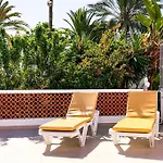 Stunning Bungalow, Pool, Terrace, Beach! Se12 Lejlighed