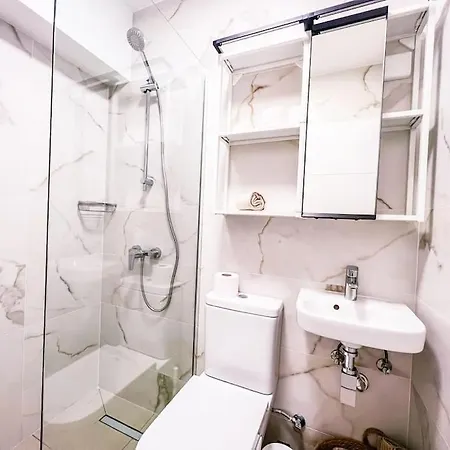 Stunning Bungalow, Pool, Terrace, Beach! Se12 * אדחה